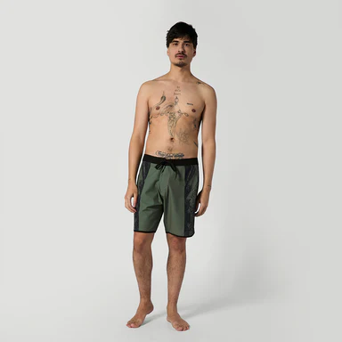 35107.260635 WARPED BOARDSHORT 640