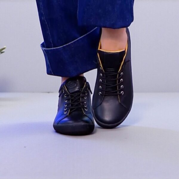18403 BLACK